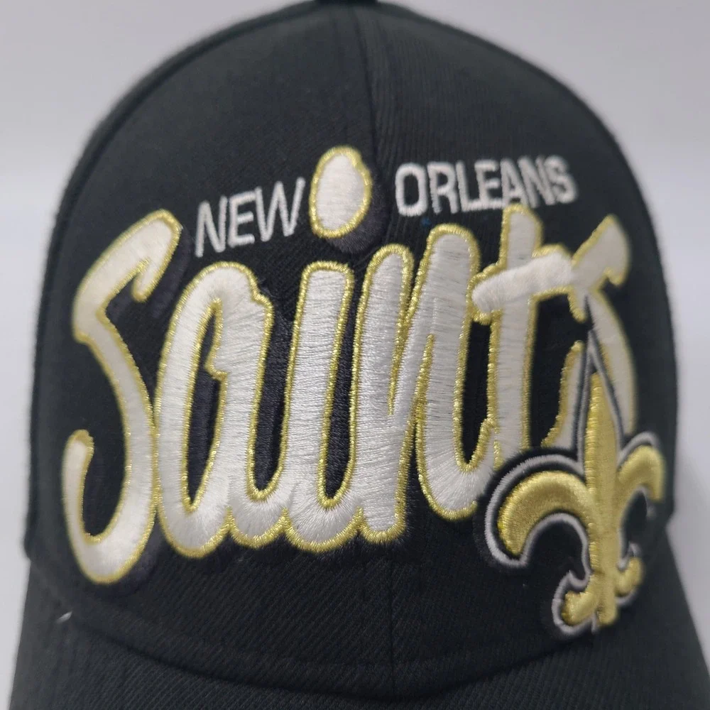 New Orleans Saints Hat Fitted S-M New Era 39Thirty Black Gold NFL Football Men‎